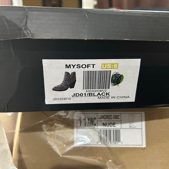 Mysoft Boots Womens 8 Black White Slip on‎ Cutout Mid Heel Booties Western NEW - Picture 7 of 9